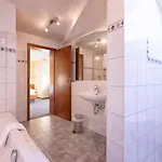 Hotel Hotel-restaurant Weinhaus Grebel 3*