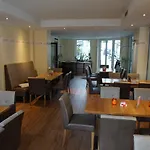 Hotel-restaurant Weinhaus Grebel 호텔 3*