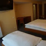 호텔 Hotel-restaurant Weinhaus Grebel