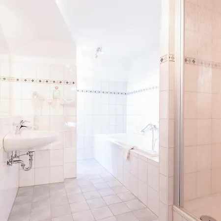 酒店 维恩豪斯格列伯餐厅酒店 3*