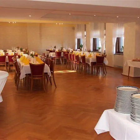 维恩豪斯格列伯餐厅酒店 酒店 3*