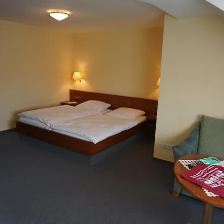 维恩豪斯格列伯餐厅酒店