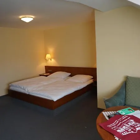 维恩豪斯格列伯餐厅酒店 3* 科布倫茨