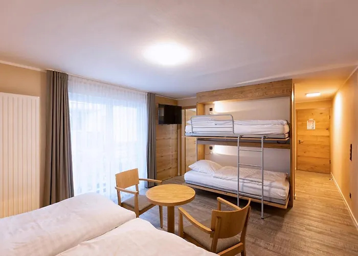 Hotel-restaurant Weinhaus Grebel Hotel 3*